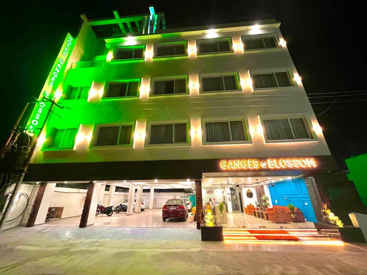 Gange Blossam Resort, Харидвар Экстерьер фото